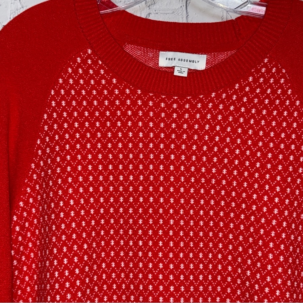 Free Assembly Festive Red Crewneck Men’s Sweater - Picture 3 of 4